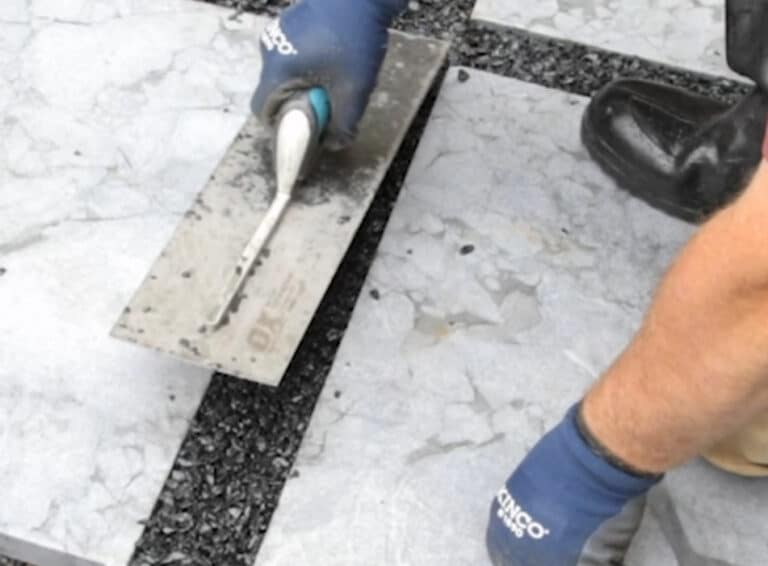 Installing VDW520 Stone With Trowel
