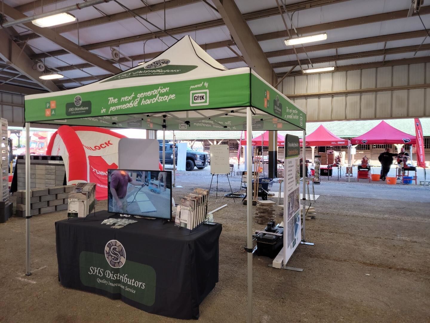 SHS Distributors High End In person Hardscape Installation Classes and Training at Regional